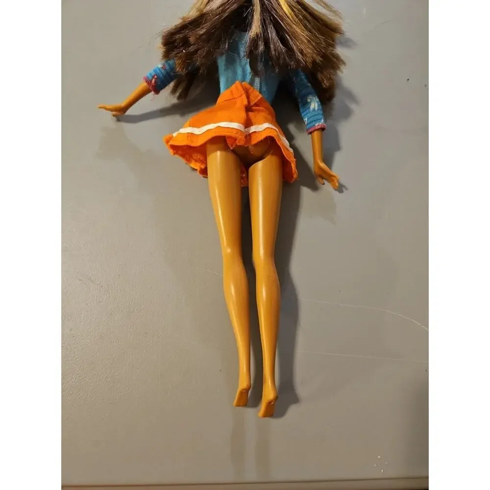 1990 Vintage Barbie Doll Crimped‎ Hair Brown Skin